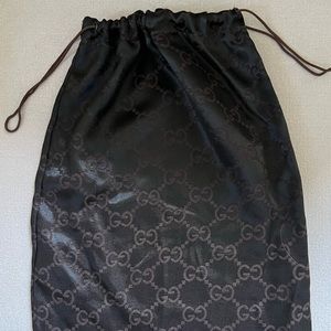Gucci 💯% authentic drawstring dust bag.